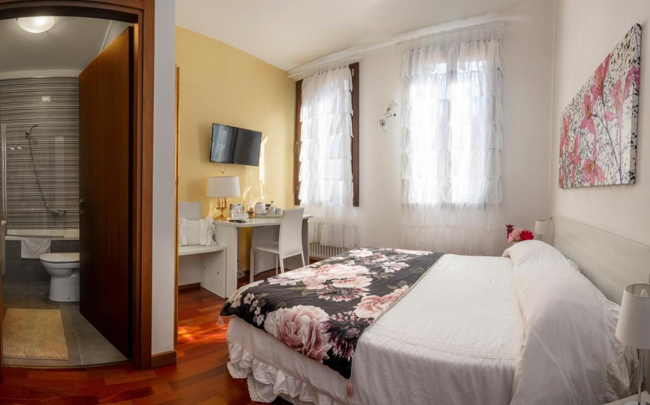Ca' Degli Specchieri Hotel Veneţia Exterior foto